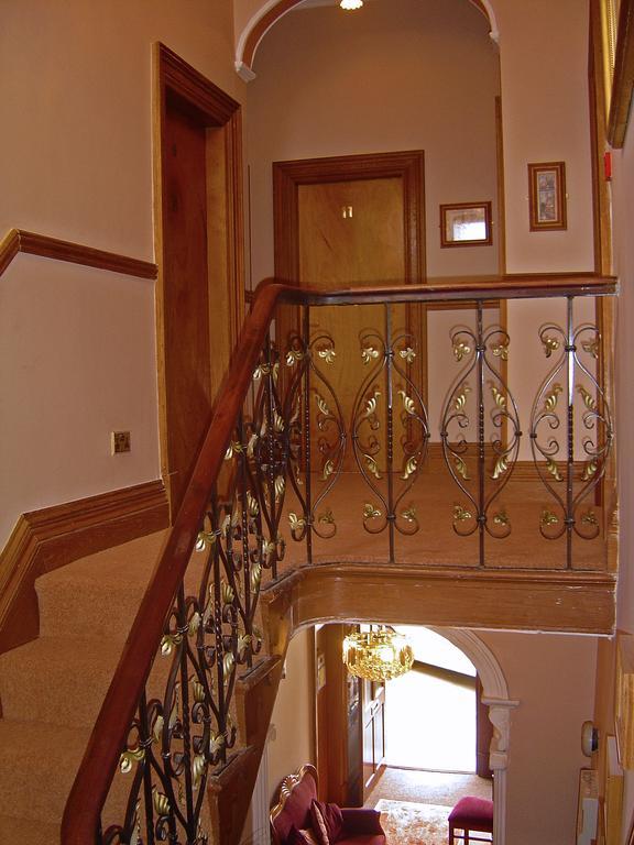 Verdon Guest House Stoke-on-Trent Exteriör bild