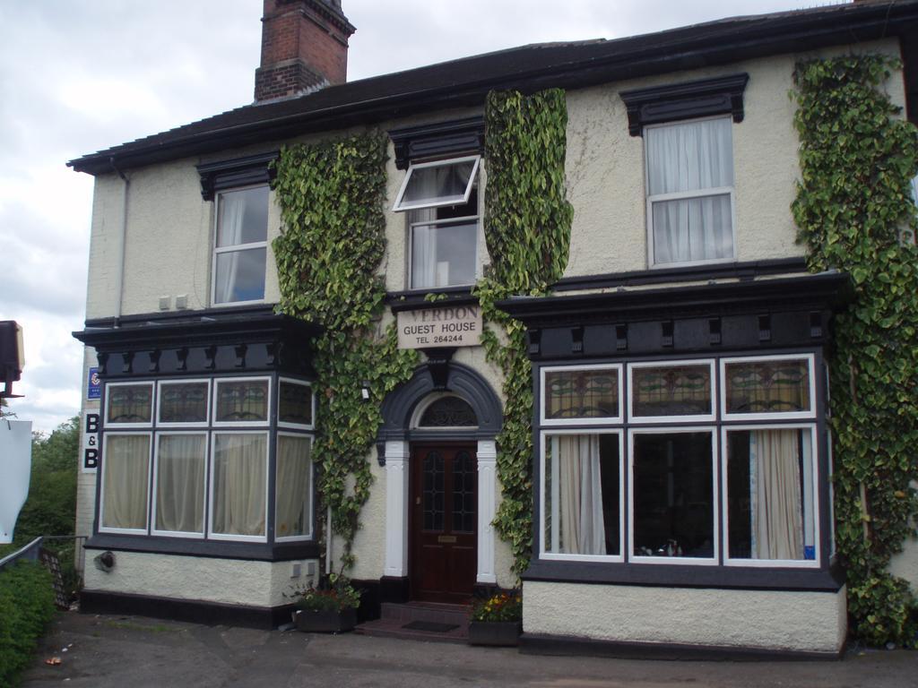 Verdon Guest House Stoke-on-Trent Exteriör bild